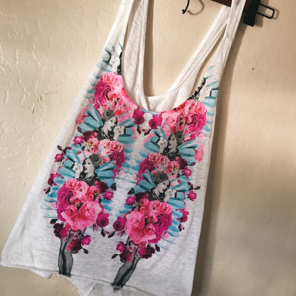 Guess Graphic Tank